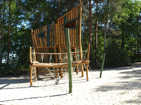 Kletterturm im Spielgarten, Foto: Dana Hüttner